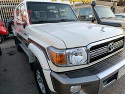 Toyota Land Cruiser Pickup